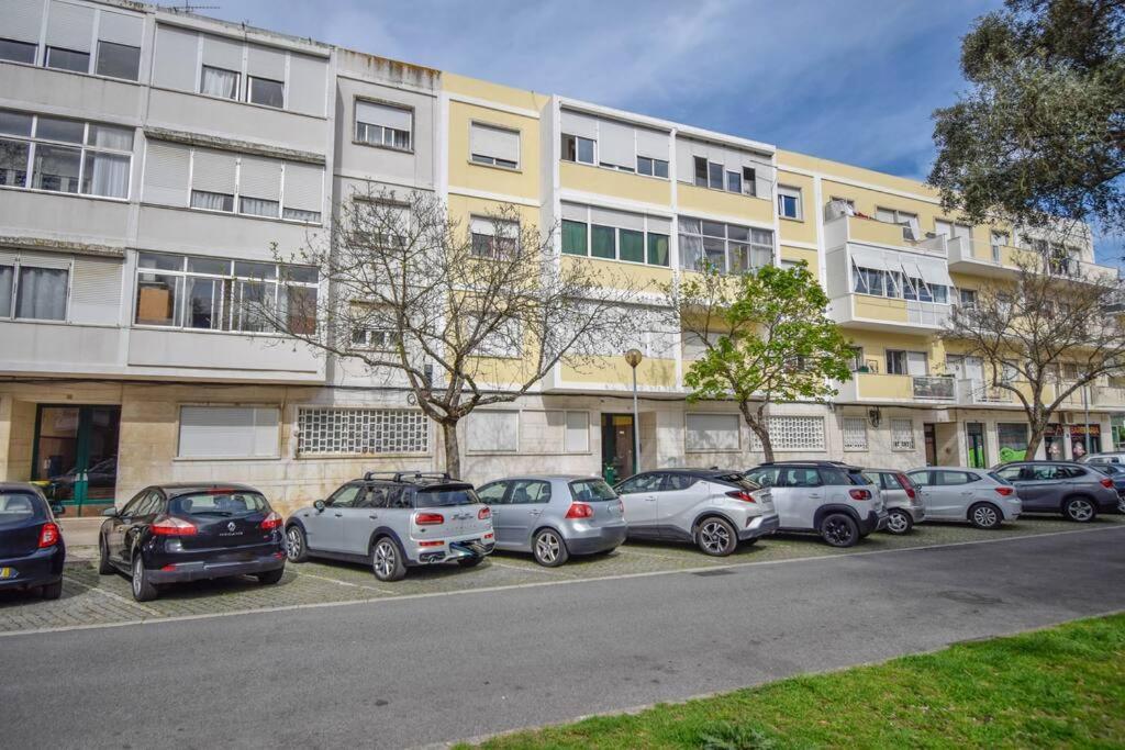 Cozy And Sunny Family Apartment Lisboa Exterior foto