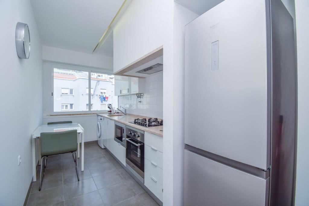 Cozy And Sunny Family Apartment Lisboa Exterior foto